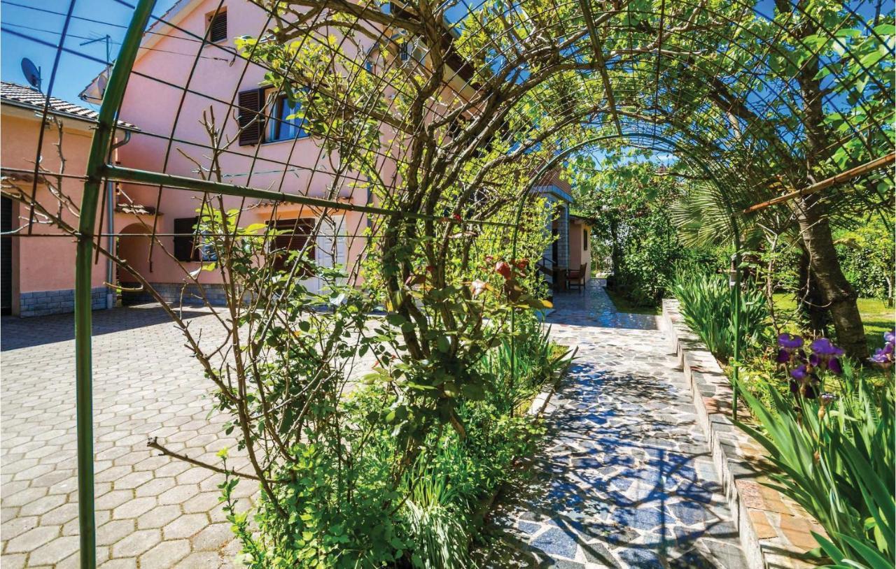 Stunning Apartment In Matulji Esterno foto