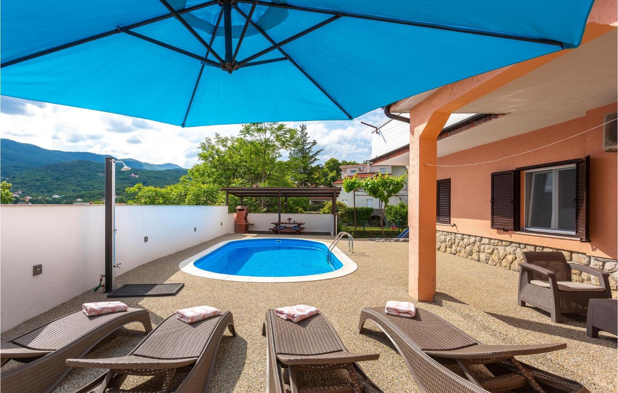 Stunning Apartment In Matulji Esterno foto